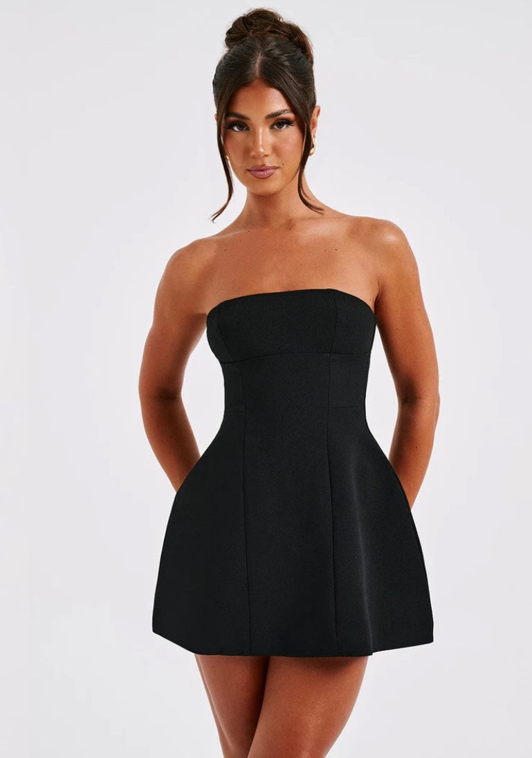 Amara – Elegant Mini Dress