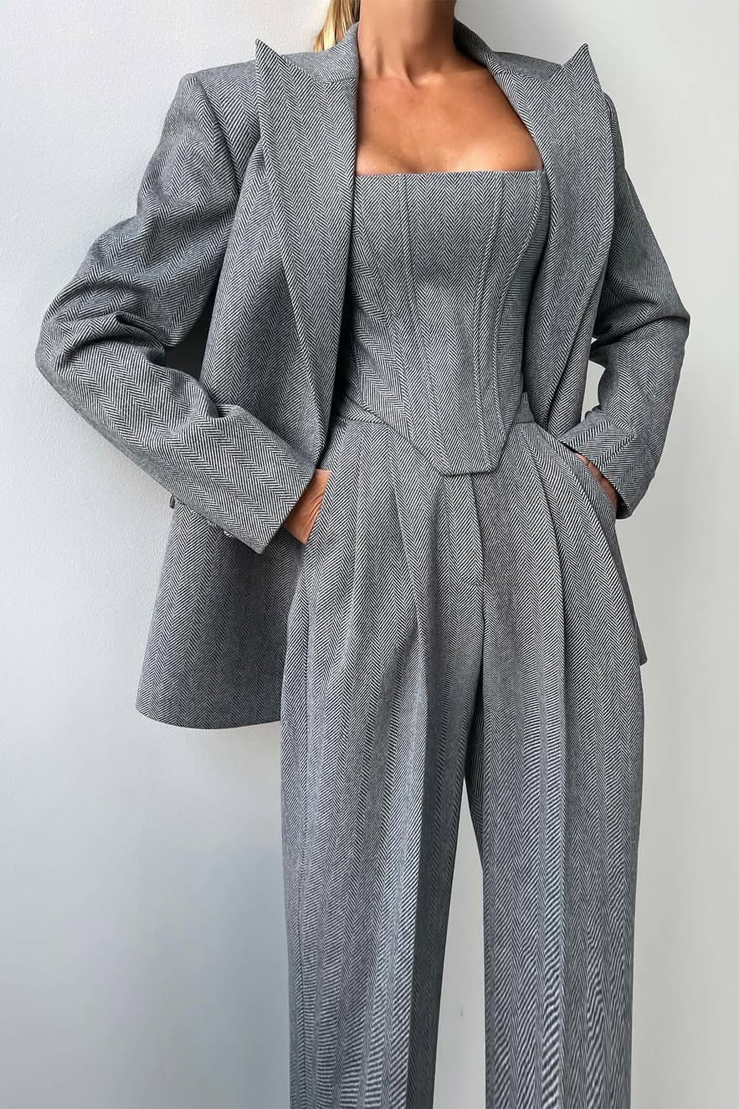 Isabella – Power Elegance Suit