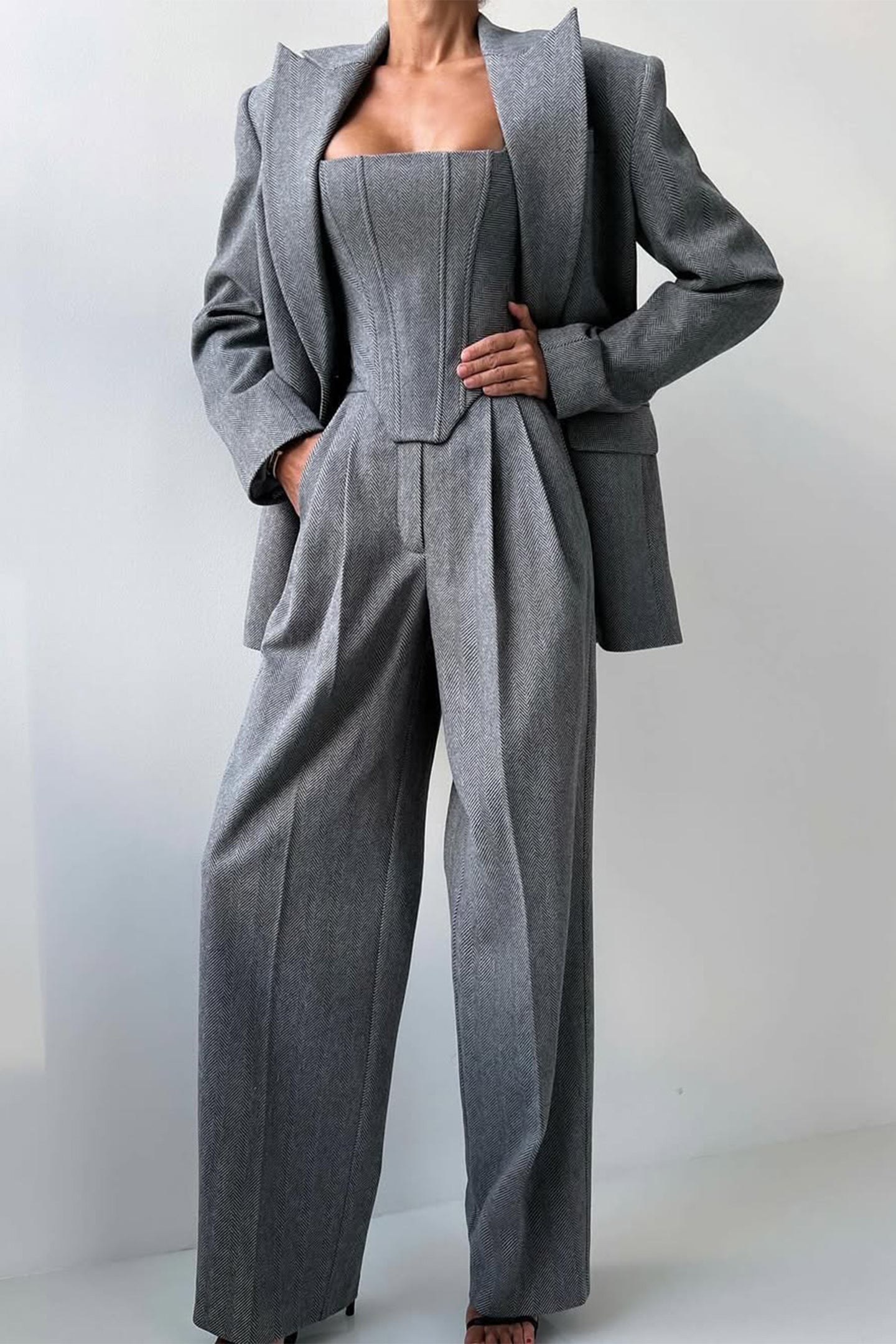 Isabella – Power Elegance Suit