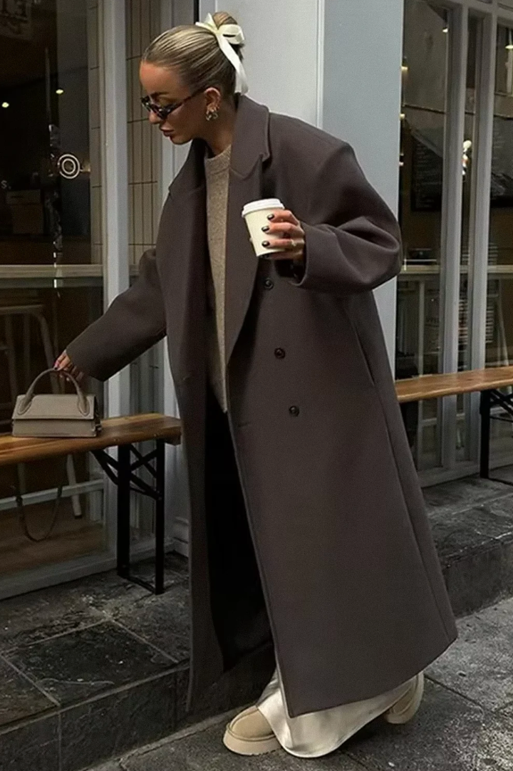 Victoria™ – Timeless Wool Overcoat