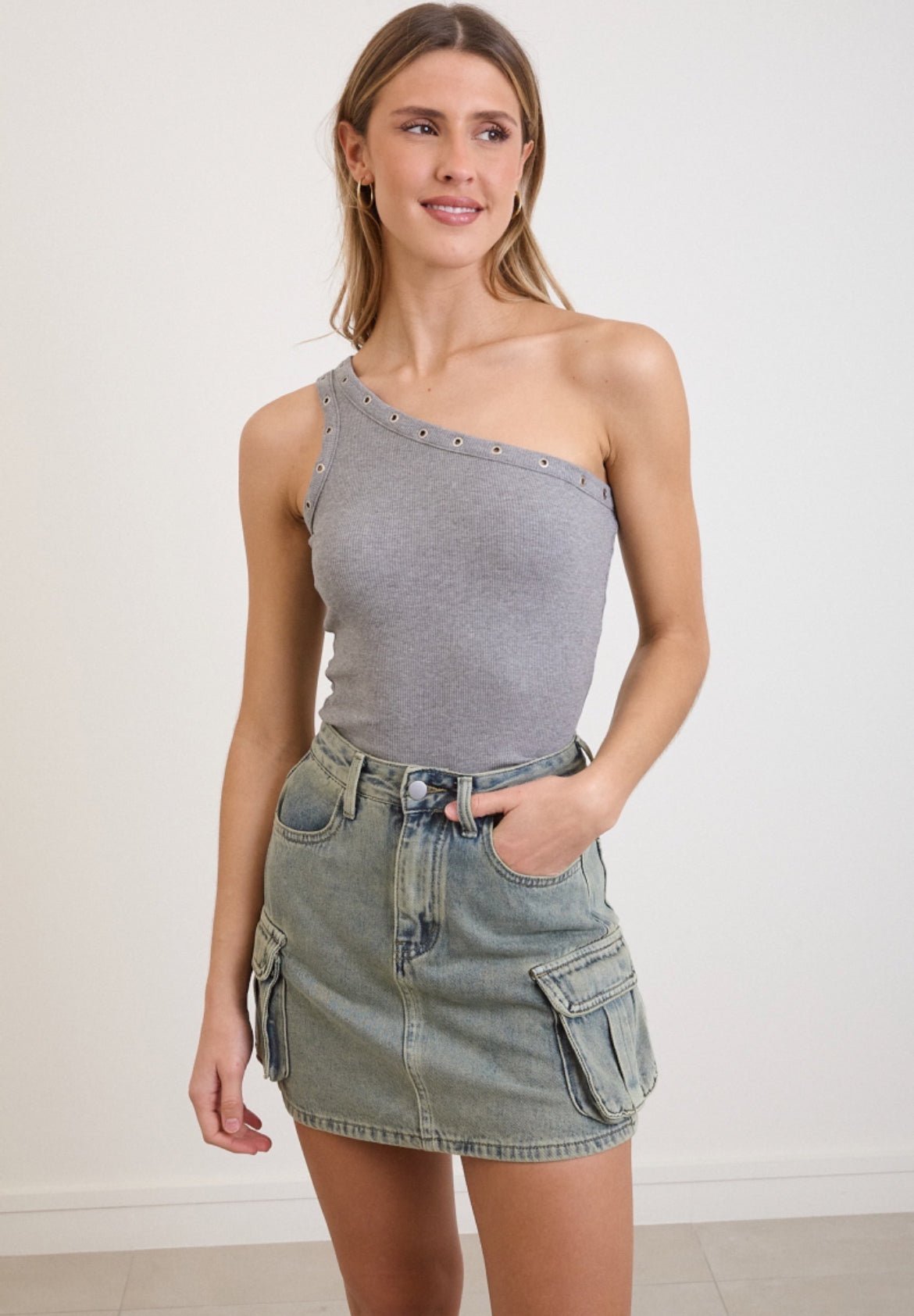 Sienna™ – Classic Cargo Denim Skirt
