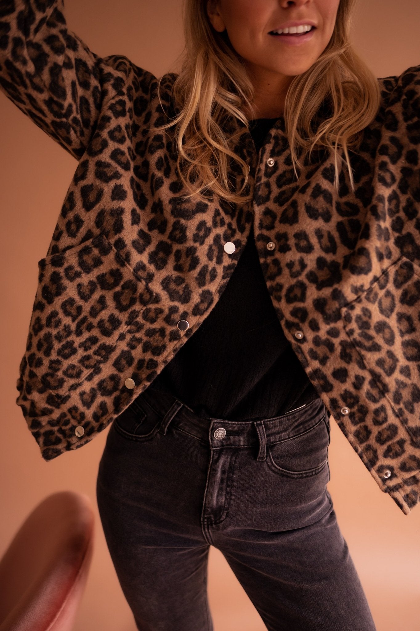 Leona™ – Wild Charm Leopard Jacket