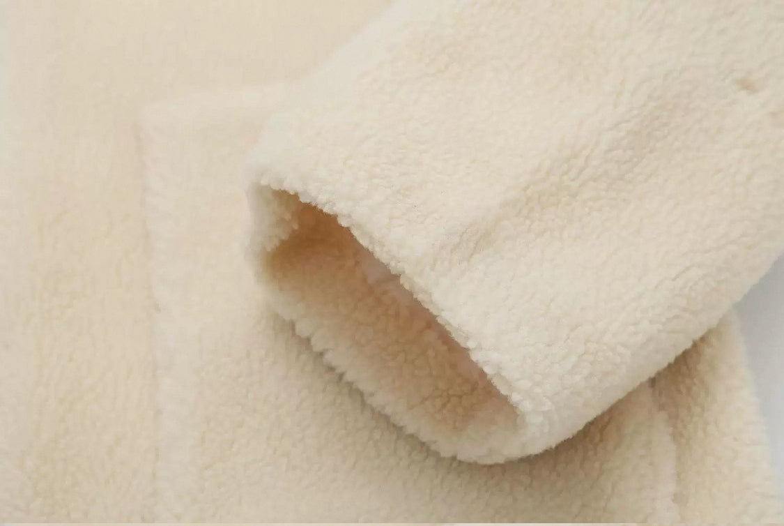 Clara – Cozy Sherpa Jacket