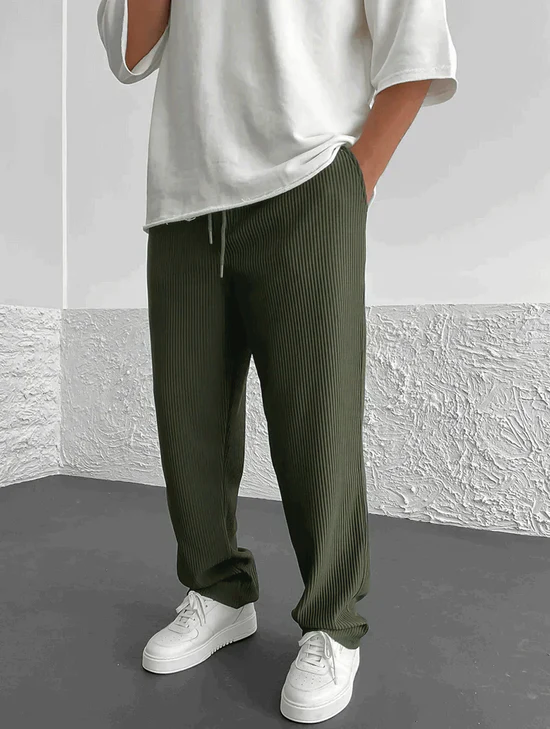 Erik- Relaxed Fit Trousers
