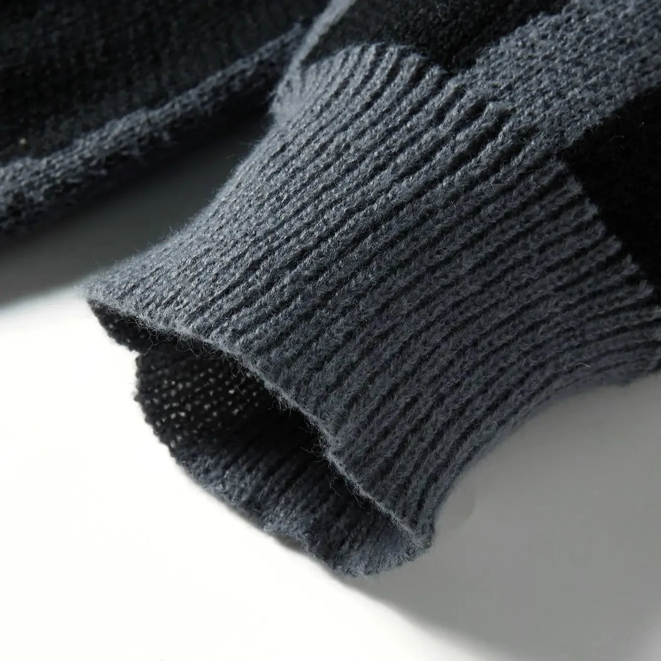 Leon™ – Urban Flow Sweater