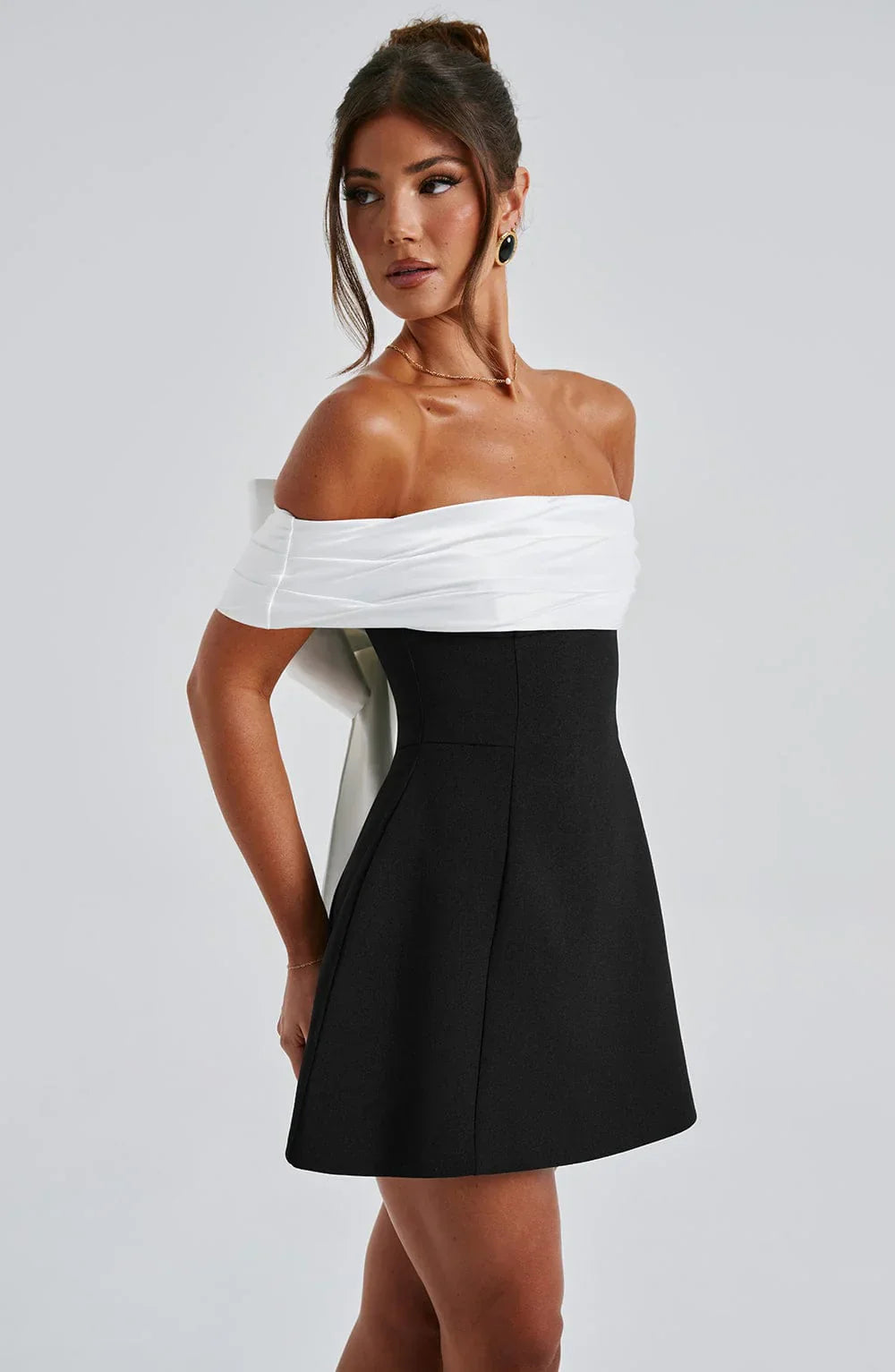 Amelia – Bow Back Mini Dress